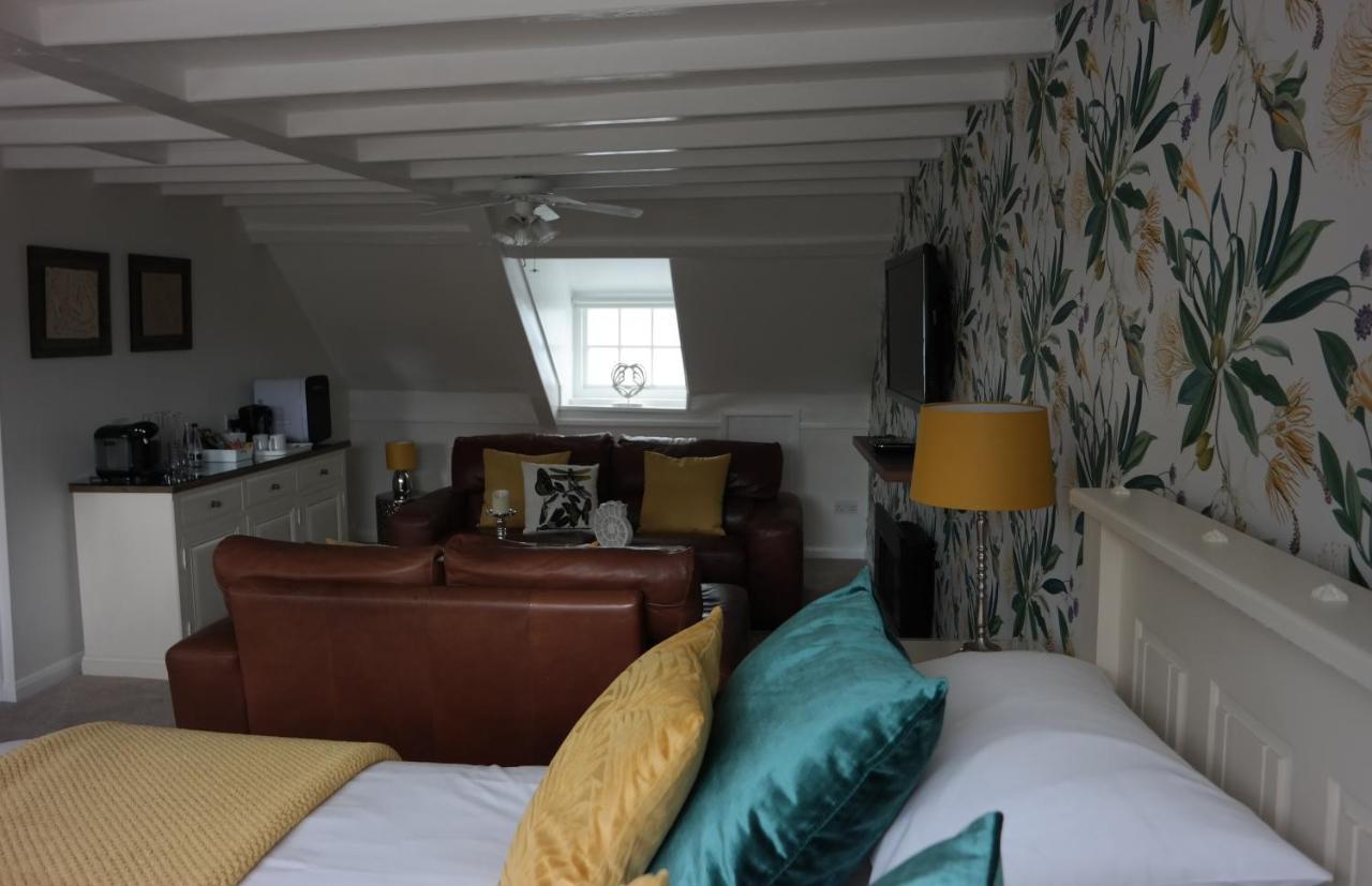 White Linen Whitby, Room Only Bagian luar foto