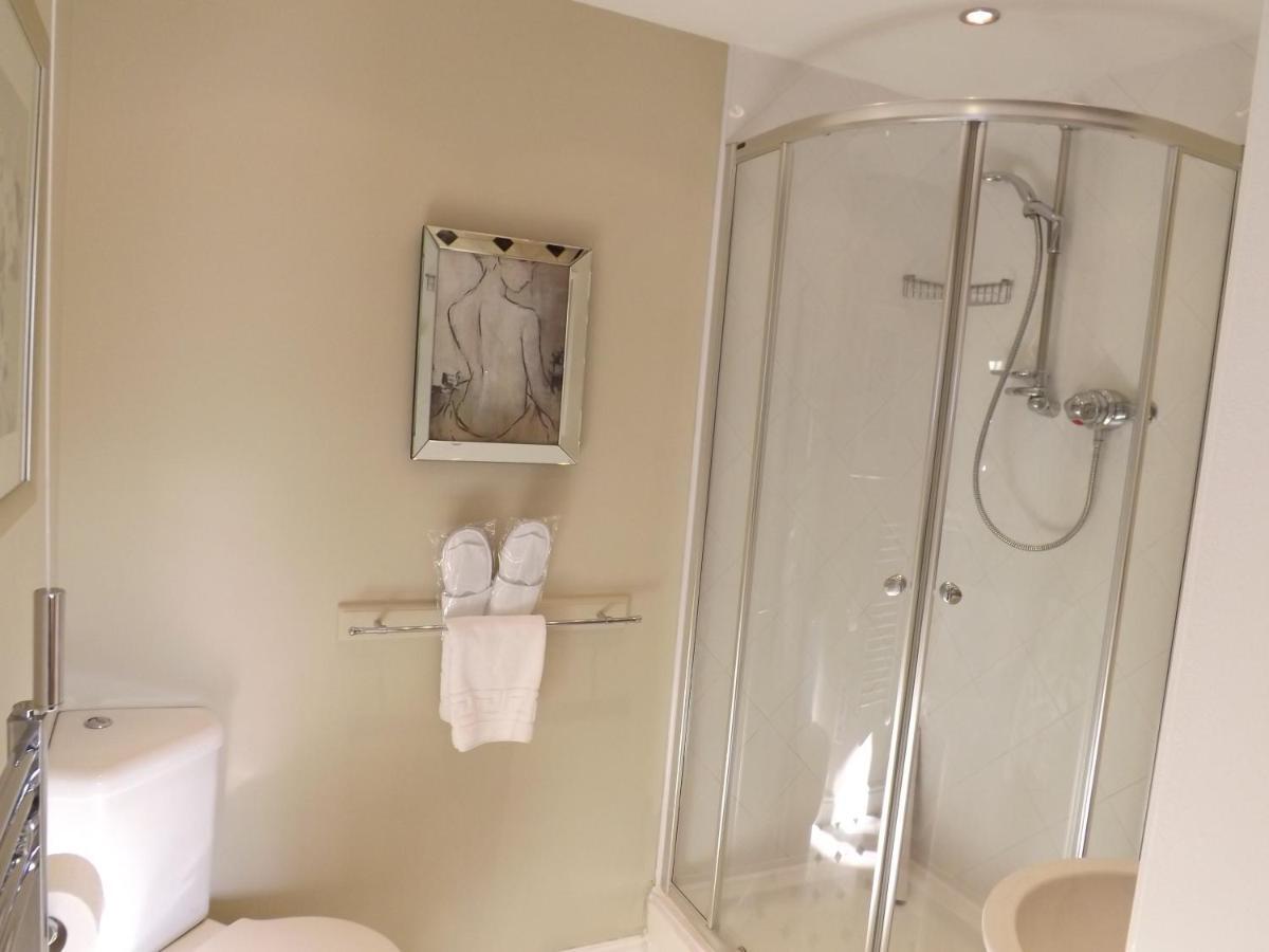 White Linen Whitby, Room Only Bagian luar foto
