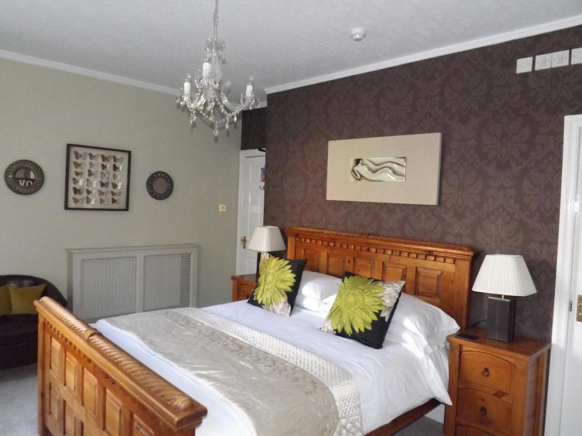 White Linen Whitby, Room Only Bagian luar foto