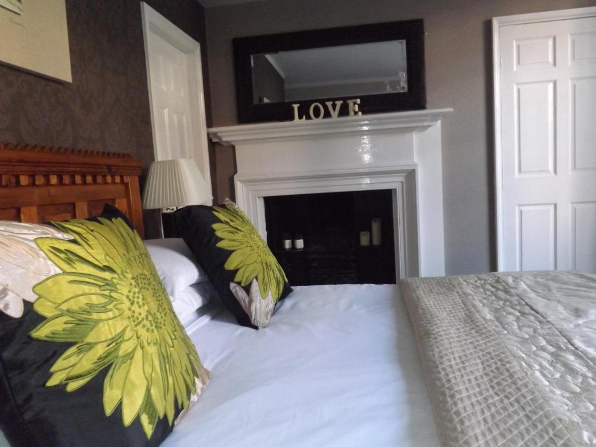 White Linen Whitby, Room Only Bagian luar foto